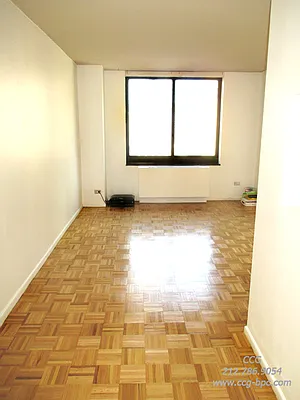 Rented by CCG Real Estate Brokerage | media 1