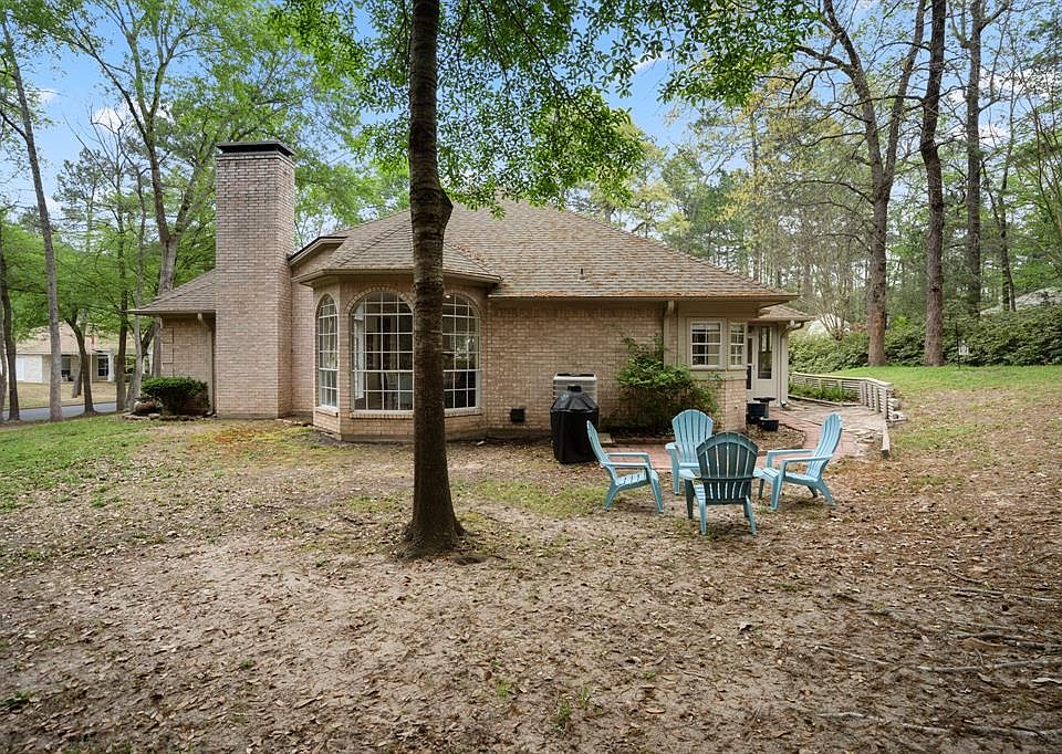 1st image of 2315 W Green Briar Dr