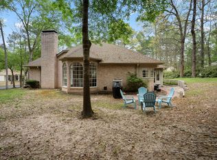 2315 W Green Briar Dr, Huntsville, TX 77340