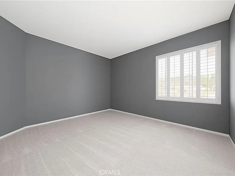 45277 Chateau Ct — Photo 32