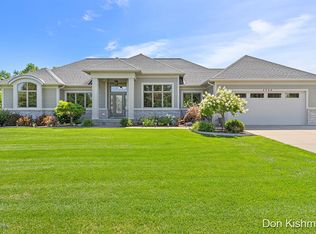 1730 Watermark Dr SE, Grand Rapids, MI 49546