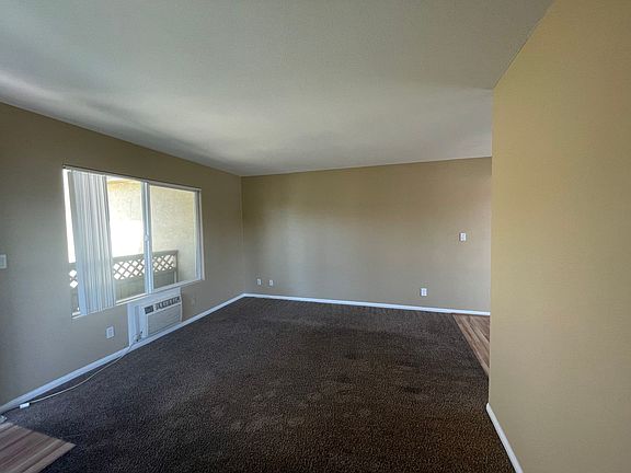 5th image of 453 Graves Ave Unit 12