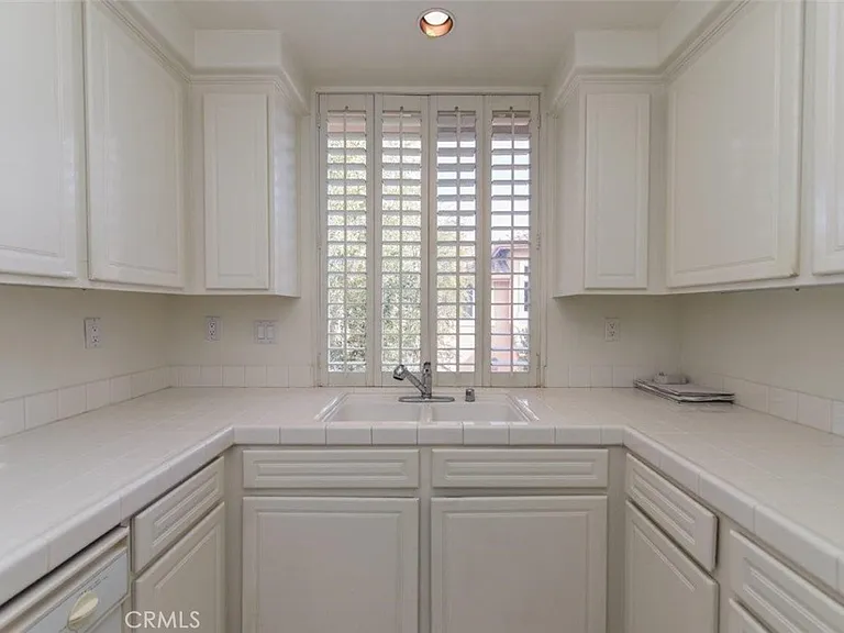 3400 Ladrillo Aisle — Photo 14