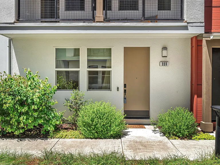 223 Baja Rose St — Photo 1