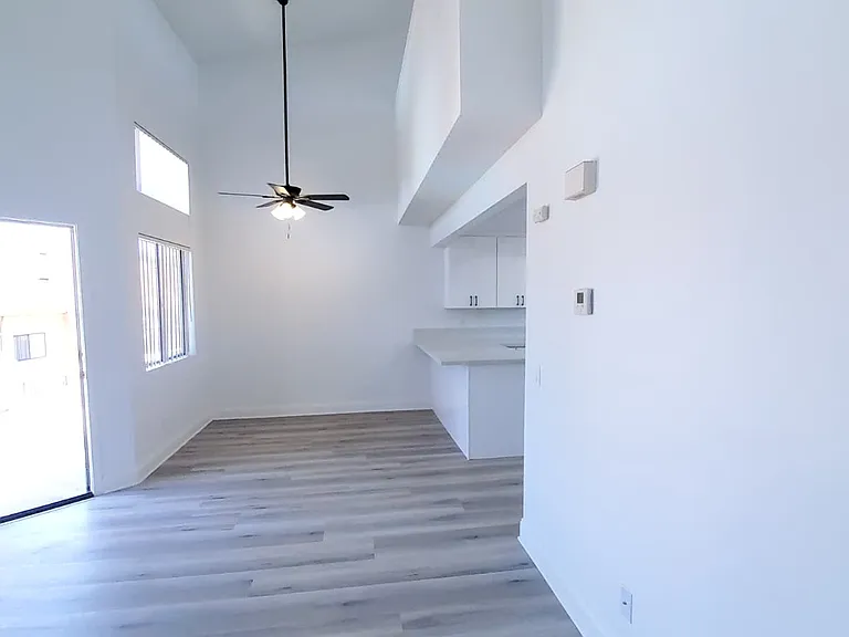 Portofino Apartments — Photo 12