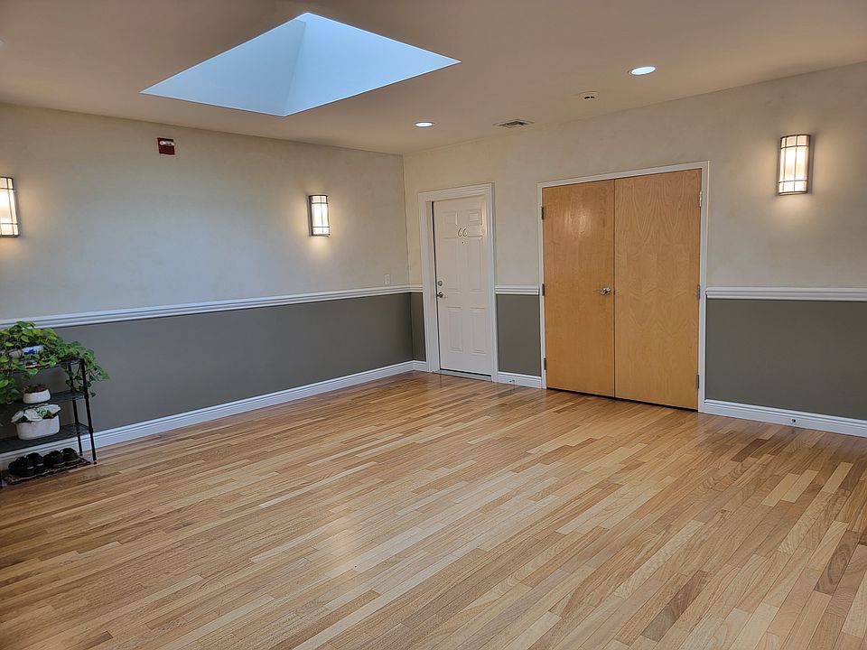 1st image of 66 Washington Ave #66