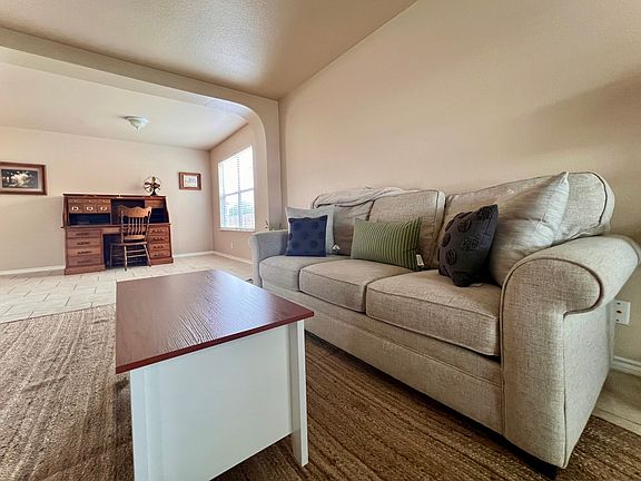 4th image of 317 Ibis Falls Dr