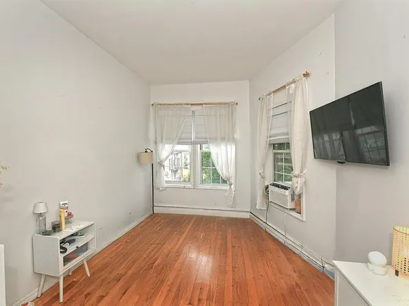 1244 Jefferson Avenue image 15 of 20