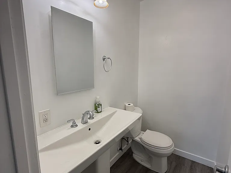 5402 E Beverly Blvd #1 — Photo 3
