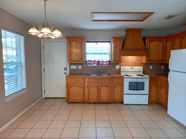 715 S Dfw Dr #3, Edinburg, TX 78539