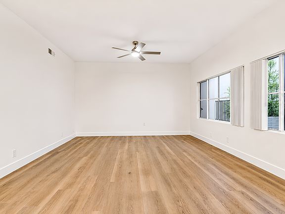 3rd image of 134 S Elm Dr #104