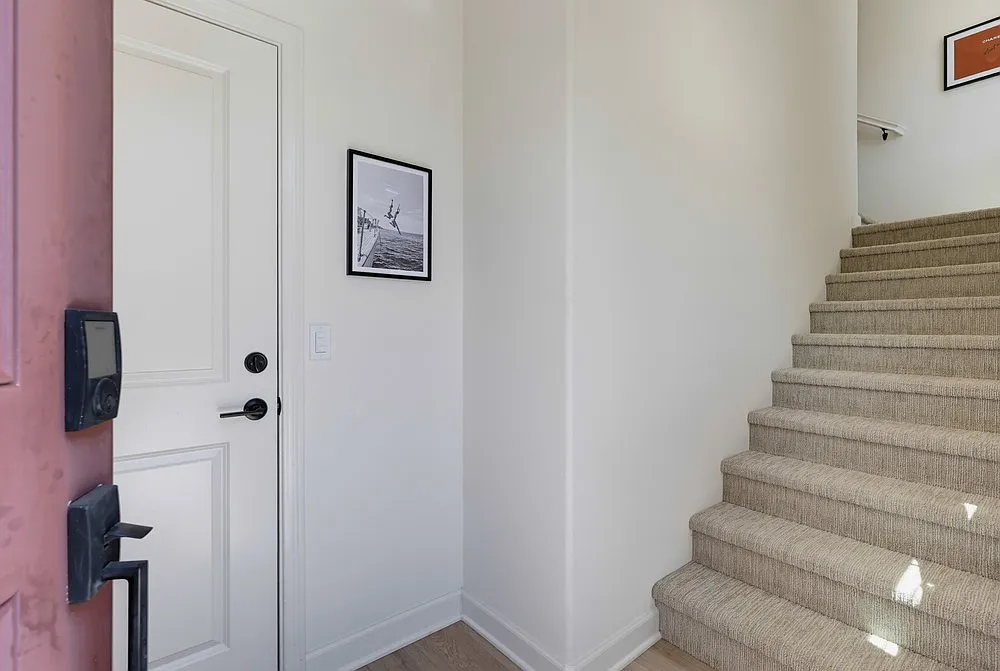 2 bed, 1243 sqft, $3,800 — Photo 3