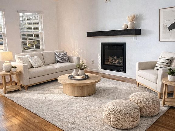 2nd image of 555 S Halcyon Road