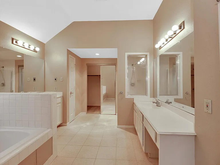 16423 Ash Point Ln — Photo 27