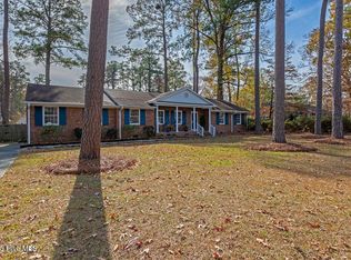 5105 Pinetree Lane, Trent Woods, NC 28562