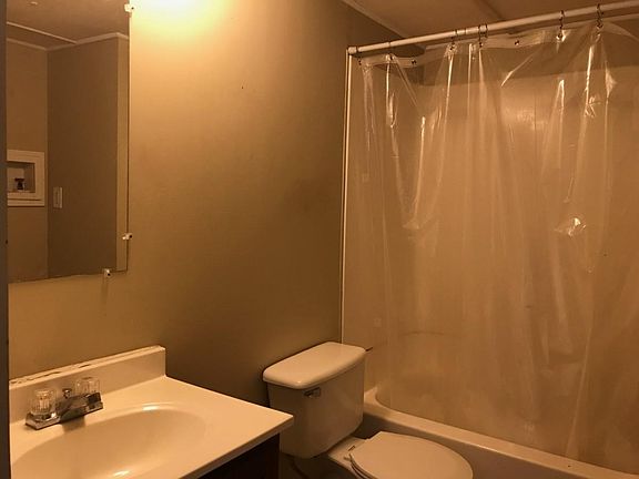5th image of 17 Birch Ln