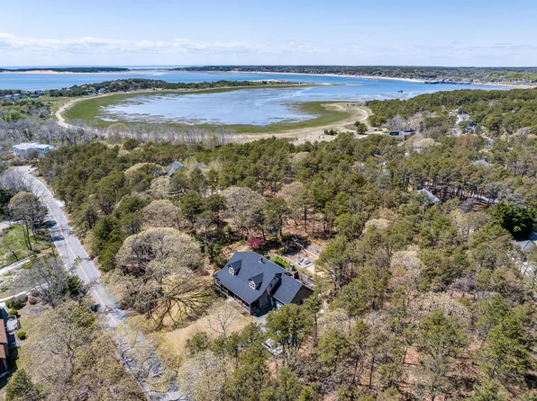 360 Pilgrim Spring Road, Wellfleet, MA 02667