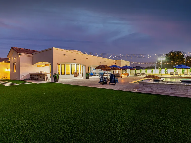 2506 S 186th Dr — Photo 11