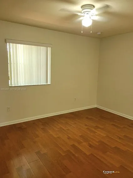 3 bed, 2.0 bath, 1306 sqft, $2,500 — Photo 4