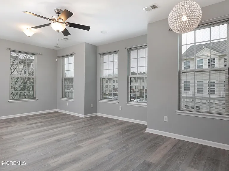 43 Jake Dr — Photo 11