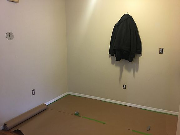 4th image of 452 Turneur Ave
