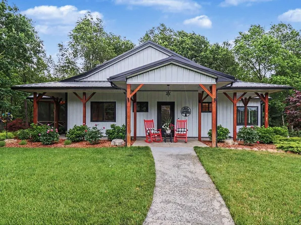 1470 W Adams Rd, Pentwater, MI 49449