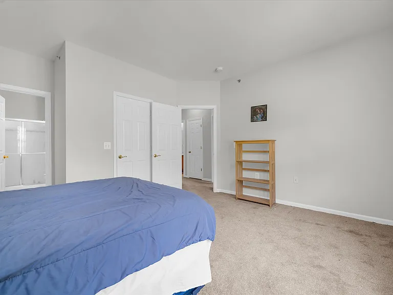 123 Conover Ter — Photo 15