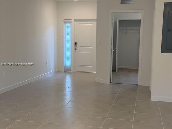 3rd image of 509 NE 1st Dr