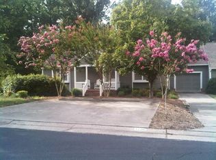 1706 Huntington Cir, High Point, NC 27262