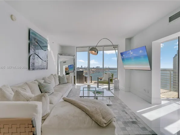 325 Biscayne Blvd APT 3723, Miami, FL 33131