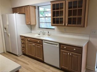 1382 Illinois Dr, Naples, FL 34103