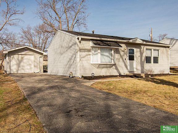 3rd image of 7352 La Vista Dr