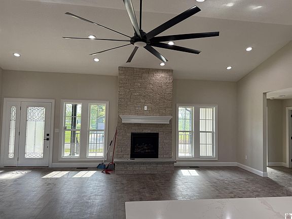 4th image of 149 Timber Ridge Rd