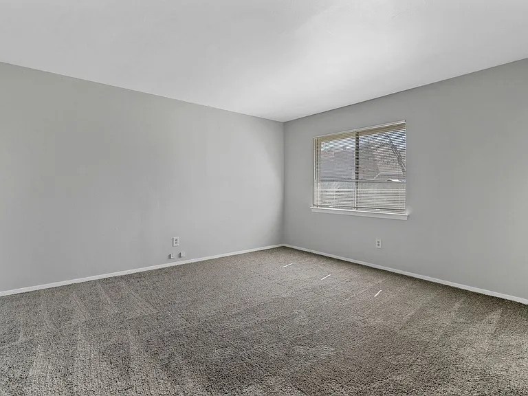 1020 Mountview Dr — Photo 9