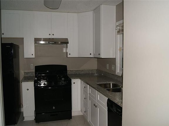 3rd image of 1478 Twin Branches Cir SE
