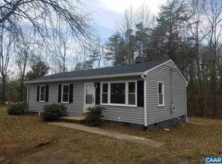 1017 Roundabout Rd, Louisa, VA 23093