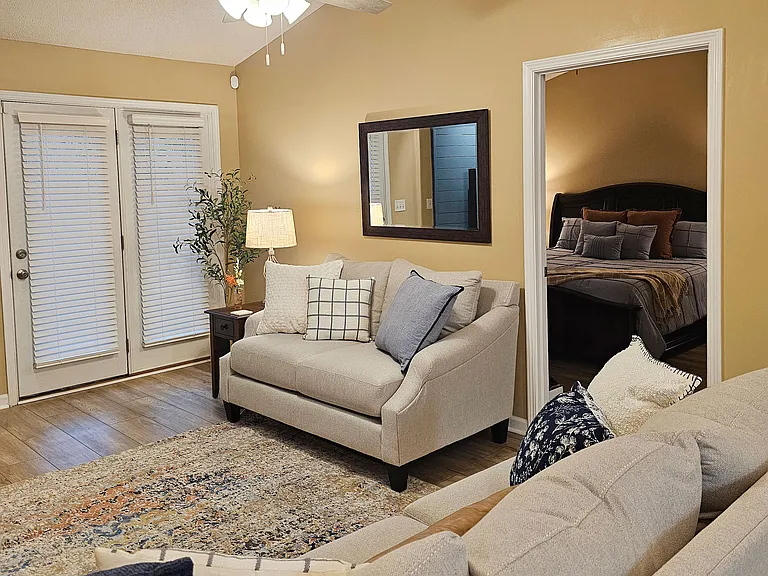 102 Palm Ct — Photo 22