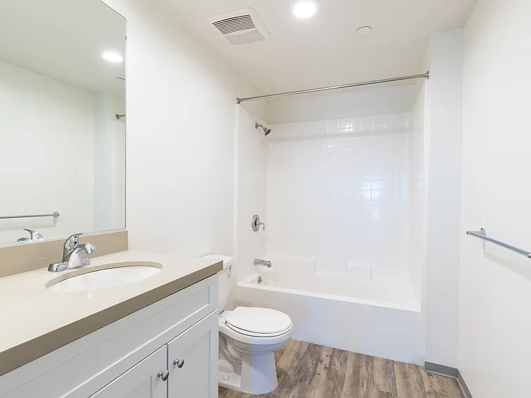 Chase St Apartments — Photo 3