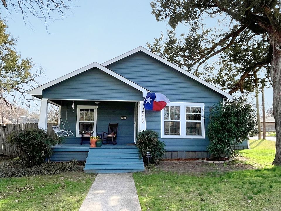 1st image of 713 W Spring St