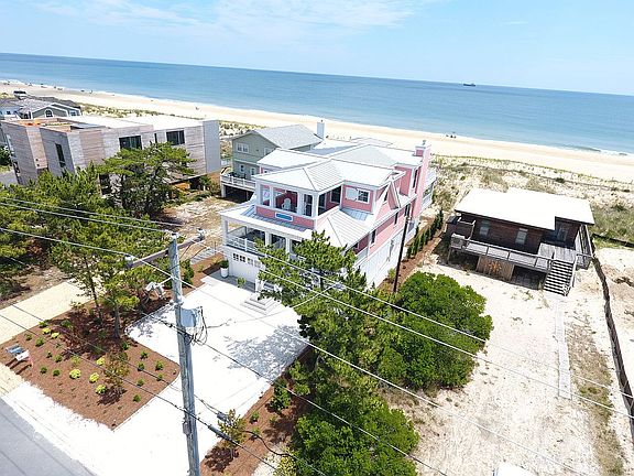3rd image of 1705 Bunting Ave