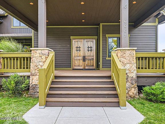 3rd image of 67 Robins Egg Ln