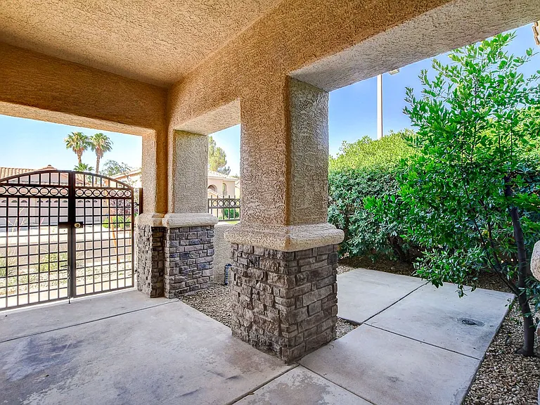 8401 Desert Quail Dr — Photo 5