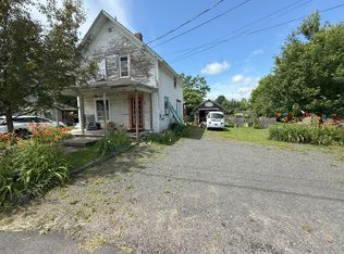 26 Lakeview Ave, Tupper Lake, NY 12986