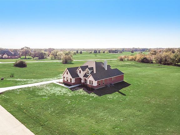 3rd image of 2133 Eastfield Dr