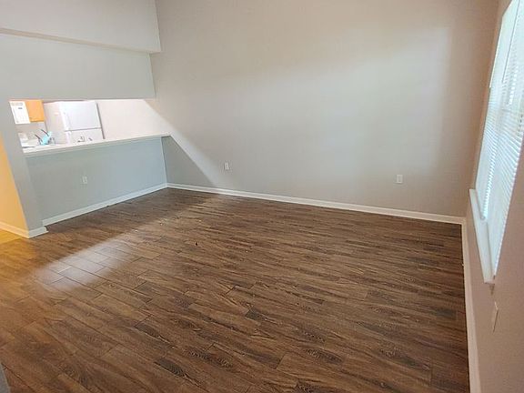 2nd image of 2738 W Tharpe St APT 2206