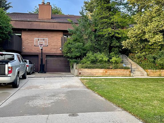 2nd image of 2058 E Michigan Ave