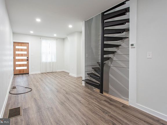4th image of 2084 E Susquehanna Ave