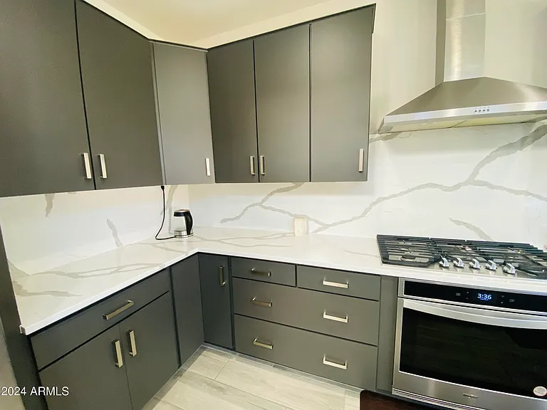 8928 W Missouri Ave — Photo 21