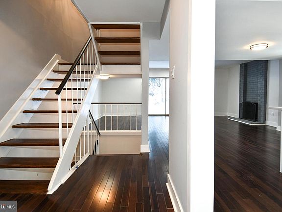 5th image of 9201 Three Oaks Dr