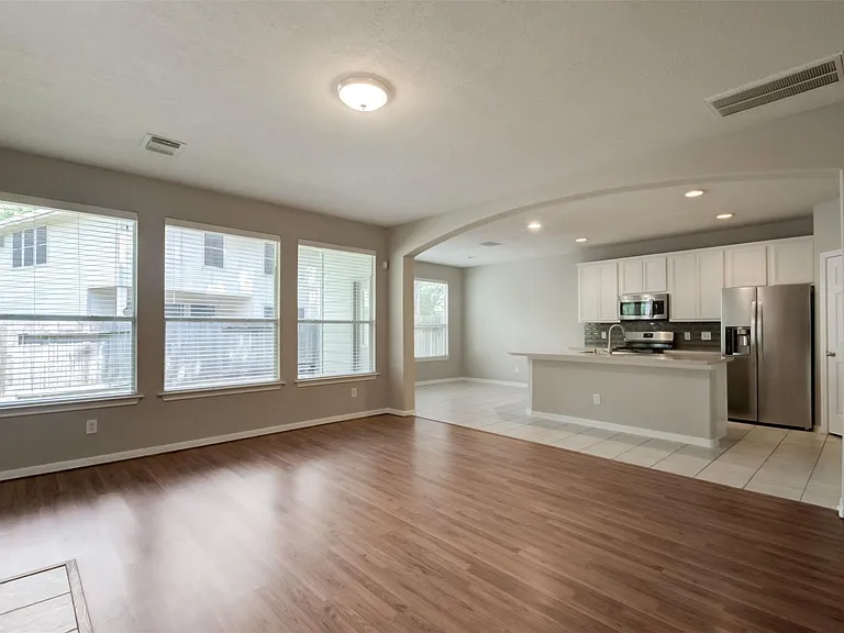 115 W Burberry Cir — Photo 7